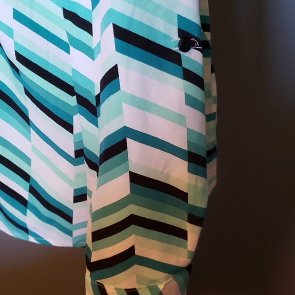 Memorial Day sale! Notations Chevron blouse - Picture 4 of 7